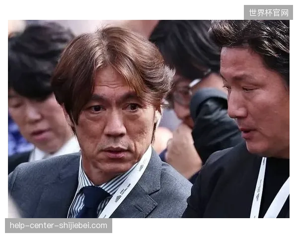 洪明甫再次执教韩国队征战世界杯，将首要目标务实地定为从小组赛晋级32强